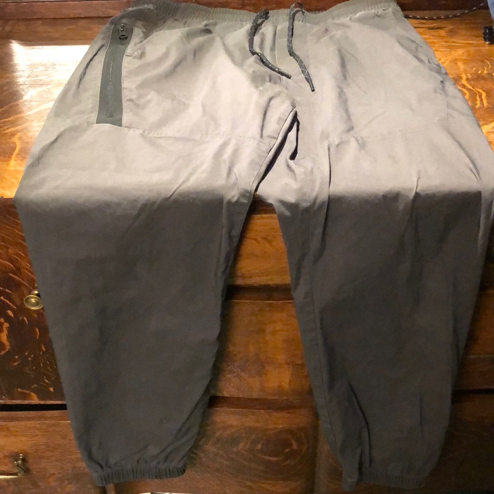 🔥American Eagle Active Wear Joggers🔥Grey Mn Md🔥